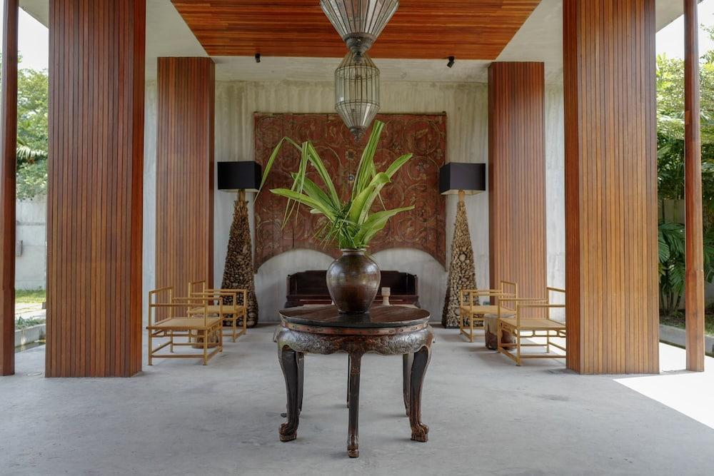 Into The Forest Resort Bangkok Exterior photo