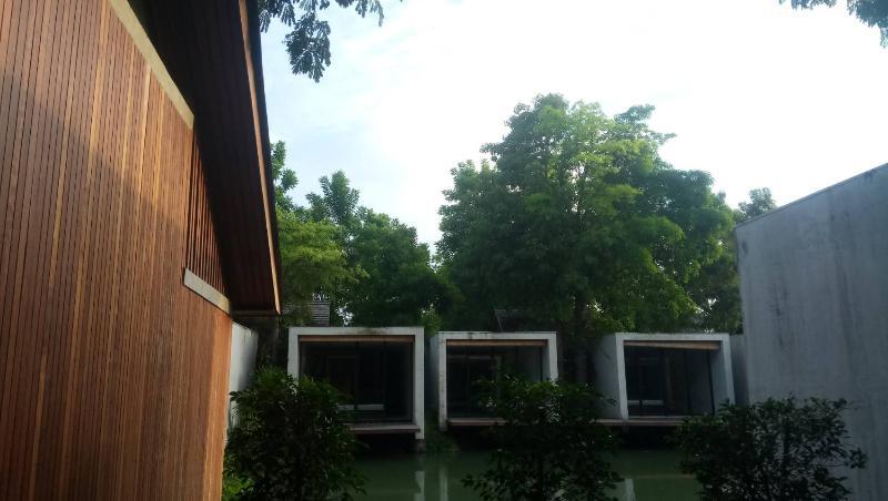 Into The Forest Resort Bangkok Exterior photo